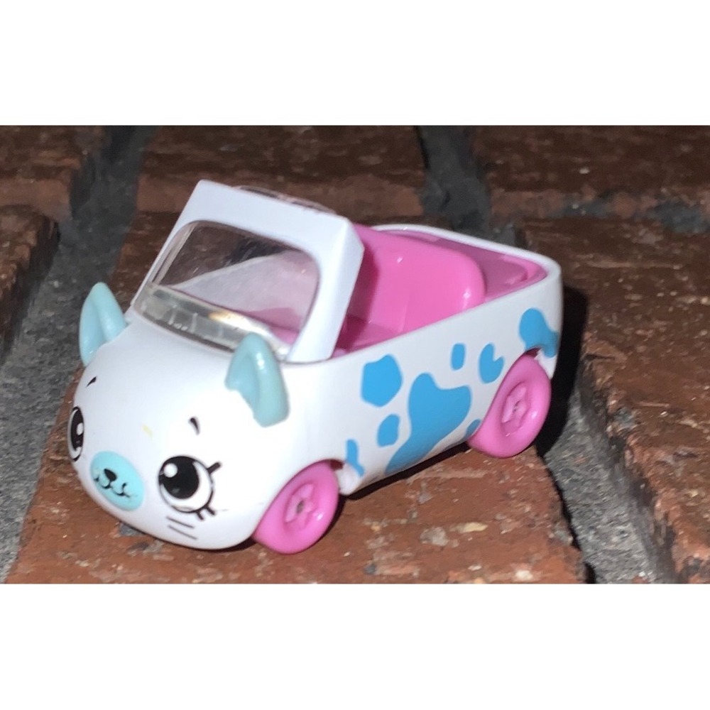 Shopkins Cutie Cars White Blue Cow Print Cutie Coupe Pink Wheels Moose Toys